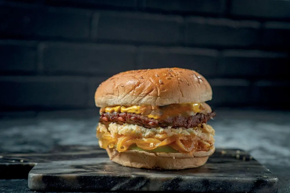 Regular Colombian style burger